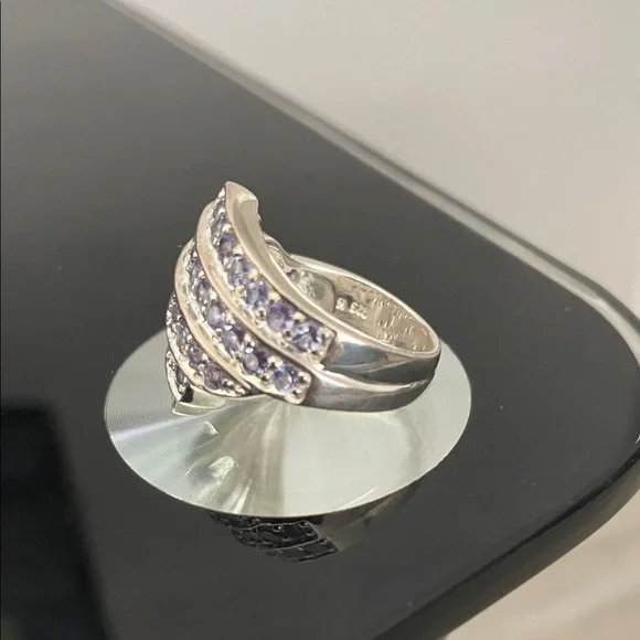 Sterling Silver Ring with Tanzanite Stones - Picture 2 of 10